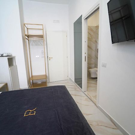 Élite Rooms Naples Extérieur photo