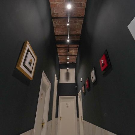 Élite Rooms Naples Extérieur photo