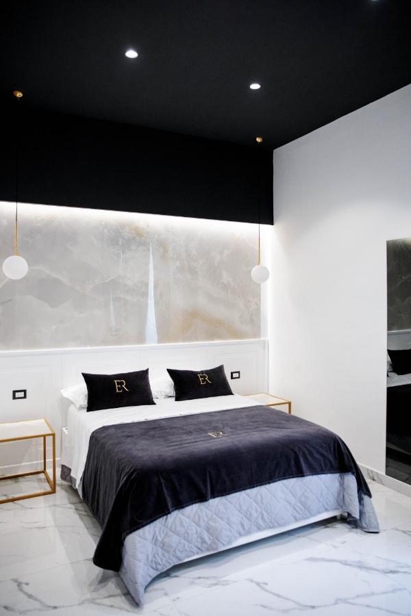 Élite Rooms Naples Extérieur photo