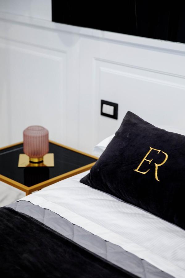 Élite Rooms Naples Extérieur photo