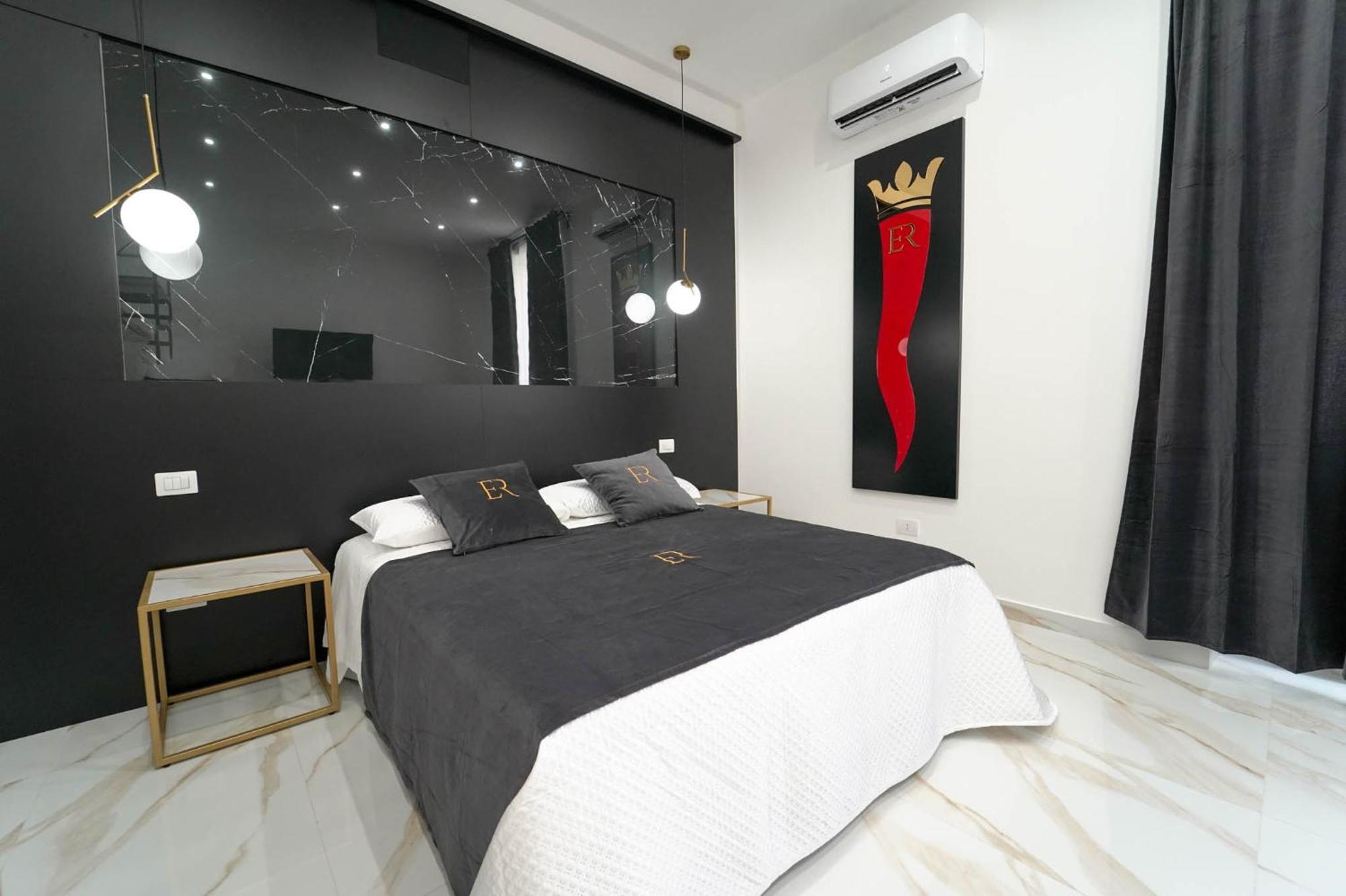 Élite Rooms Naples Extérieur photo