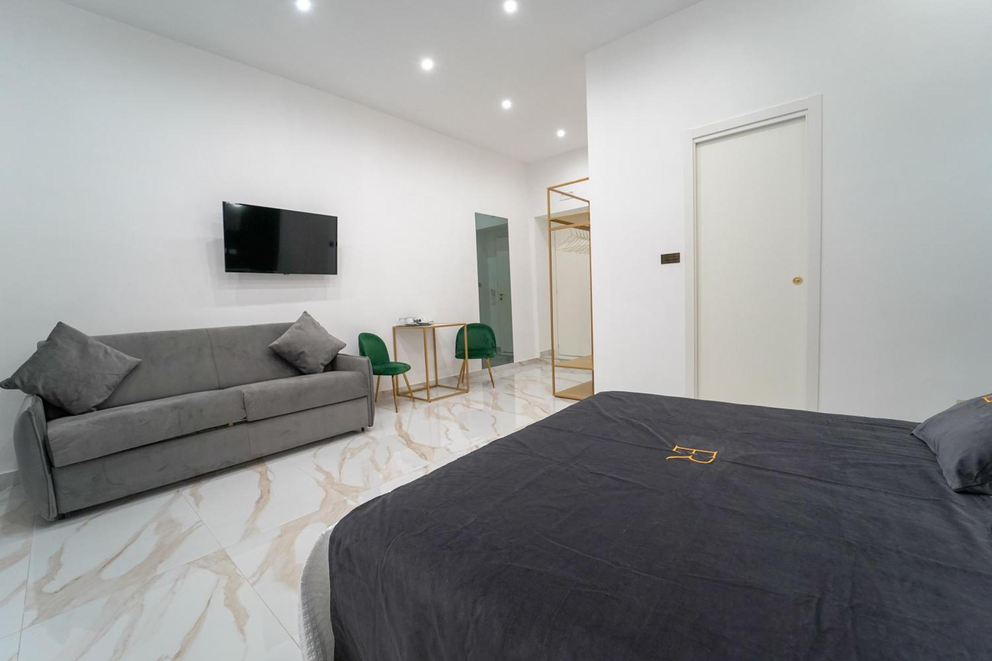 Élite Rooms Naples Extérieur photo