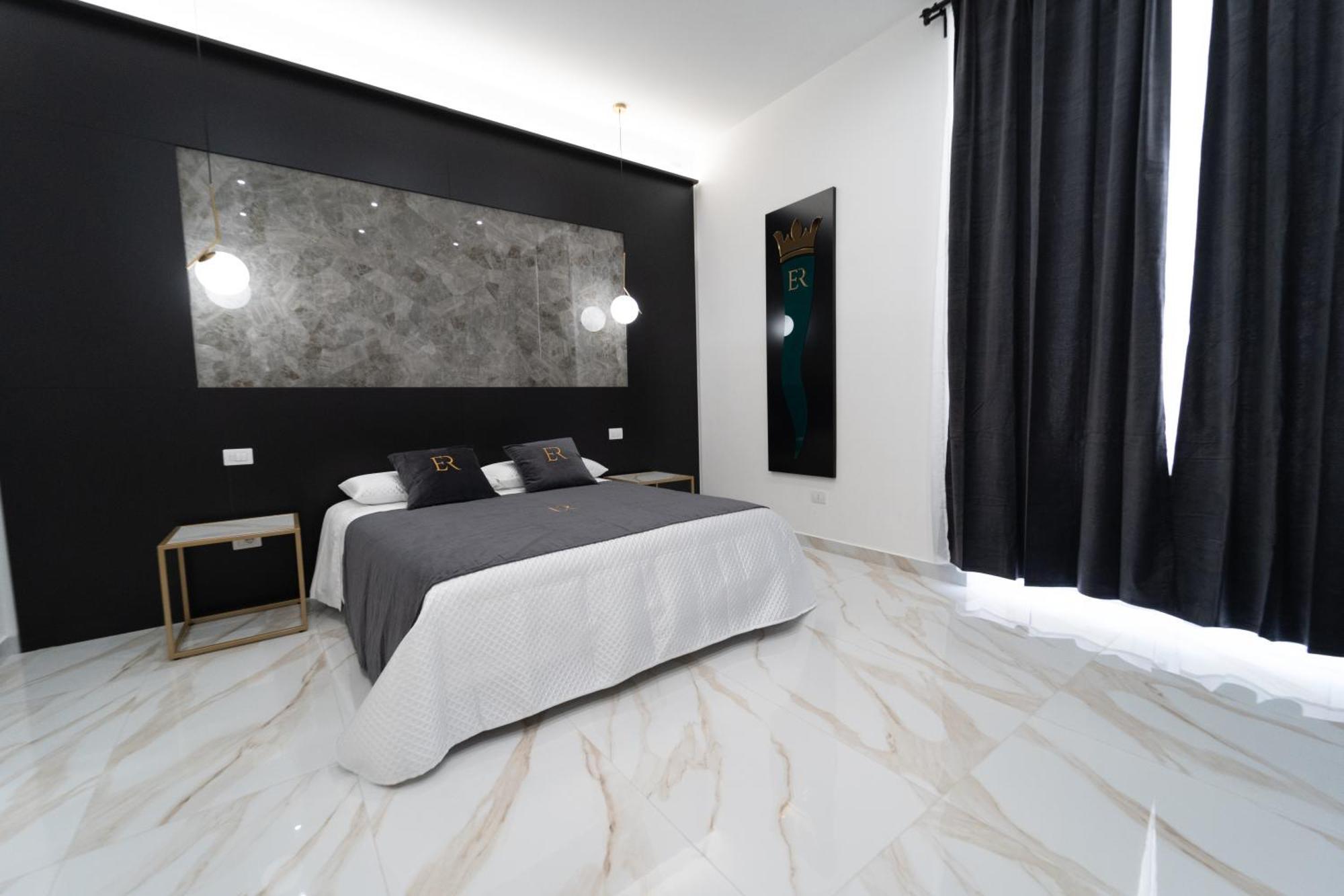 Élite Rooms Naples Extérieur photo