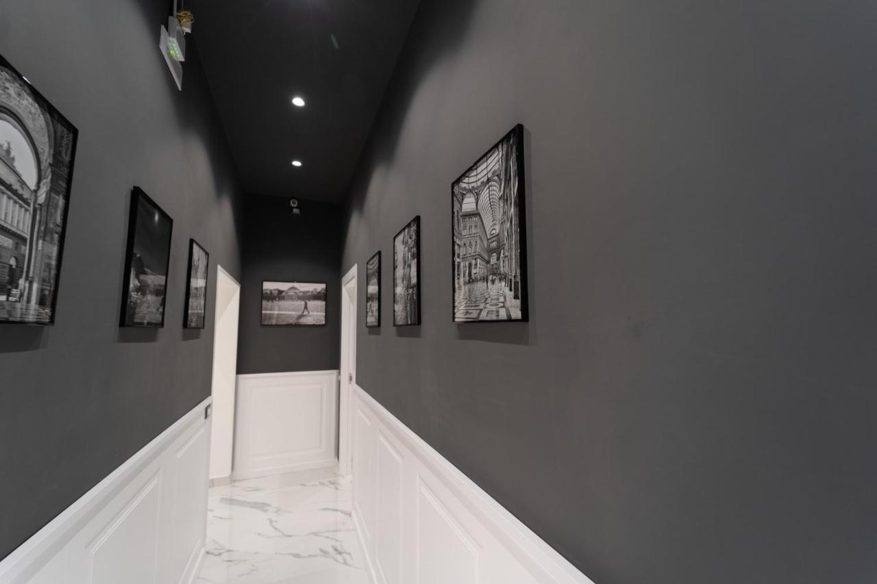 Élite Rooms Naples Extérieur photo