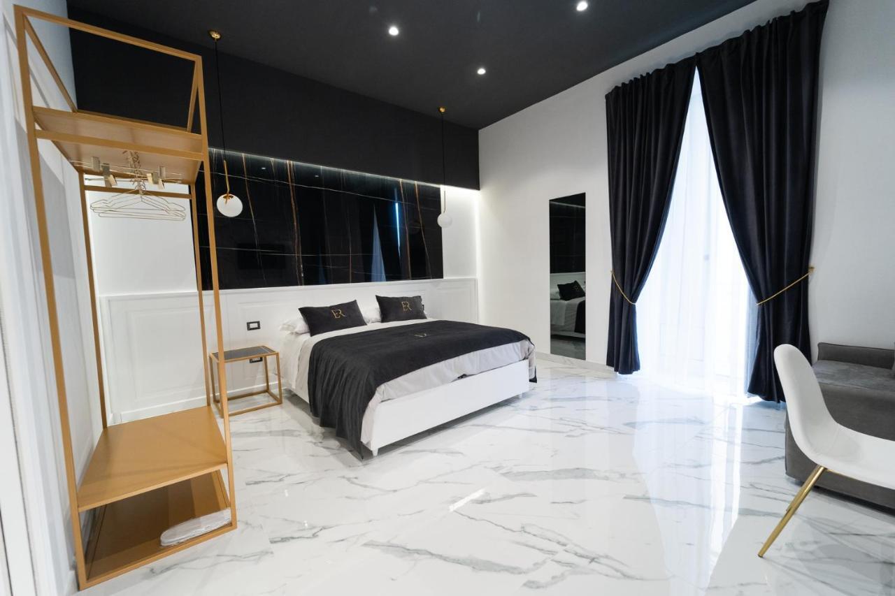 Élite Rooms Naples Extérieur photo